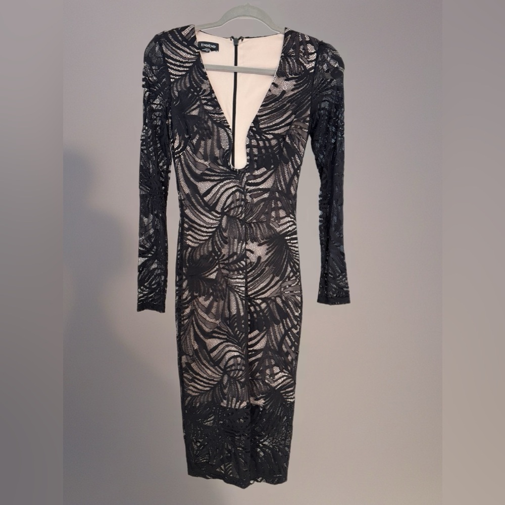bebe Black and Cream Long Sleeve Dress